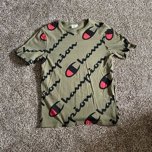 💣 Champion all over print tee